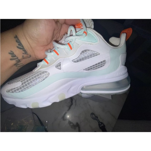 Size 6.5 - Nike Air Max 270 React SE Hyper Crimson White - Picture 4 of 5